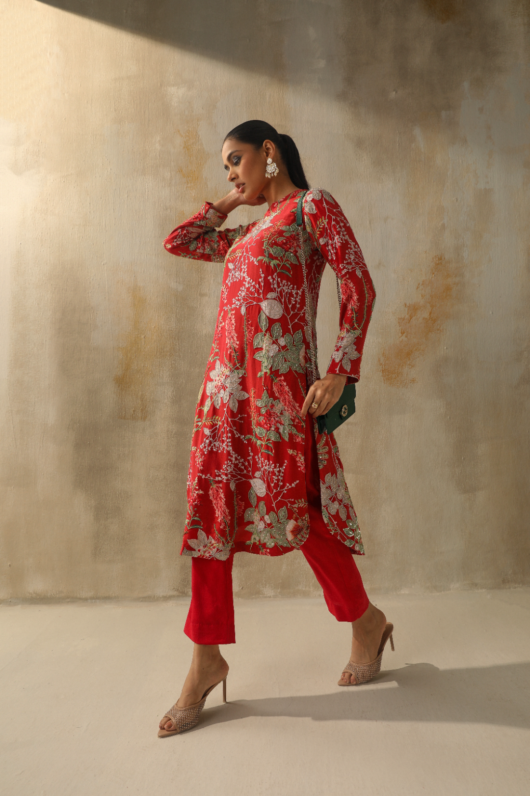 Elegant Floral Printed Kurta with Pants