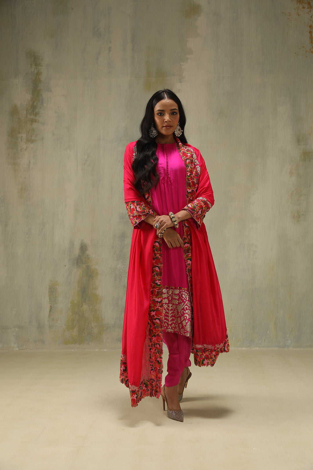 Gauhar : Embroidered Kurta & Dhoti Pants Set