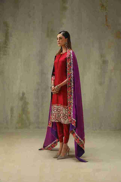 Gauhar : Embroidered Kurta & Dhoti Pants Set