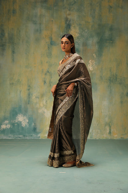 Vaani: Hand-woven Tissue Silk Saree