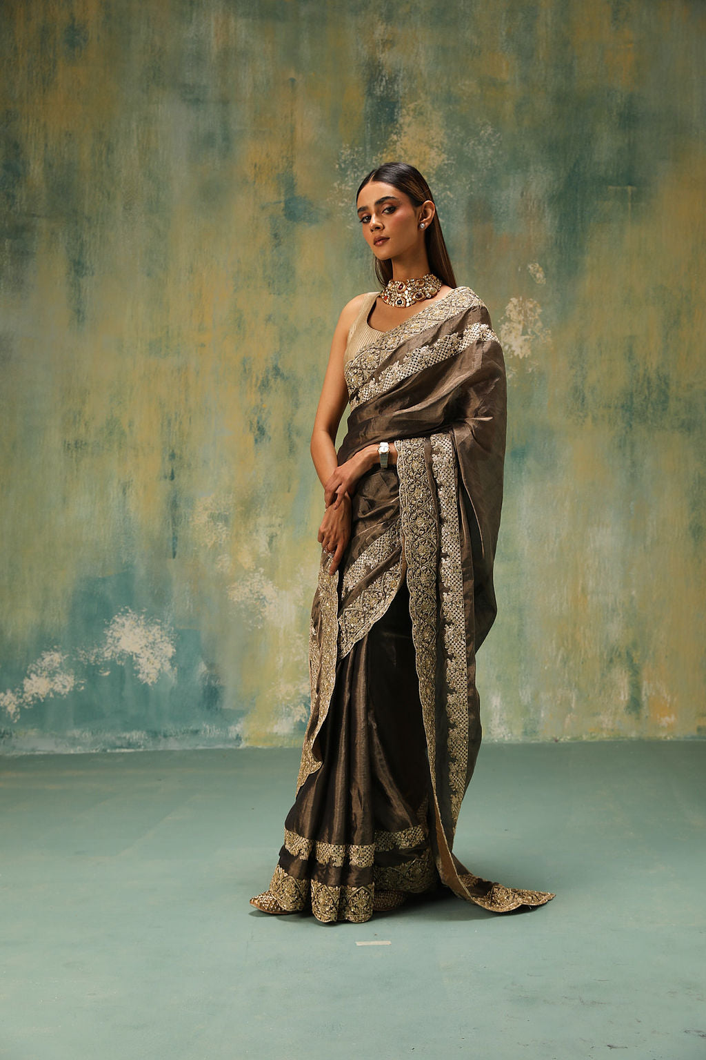 Vaani: Hand-woven Tissue Silk Saree