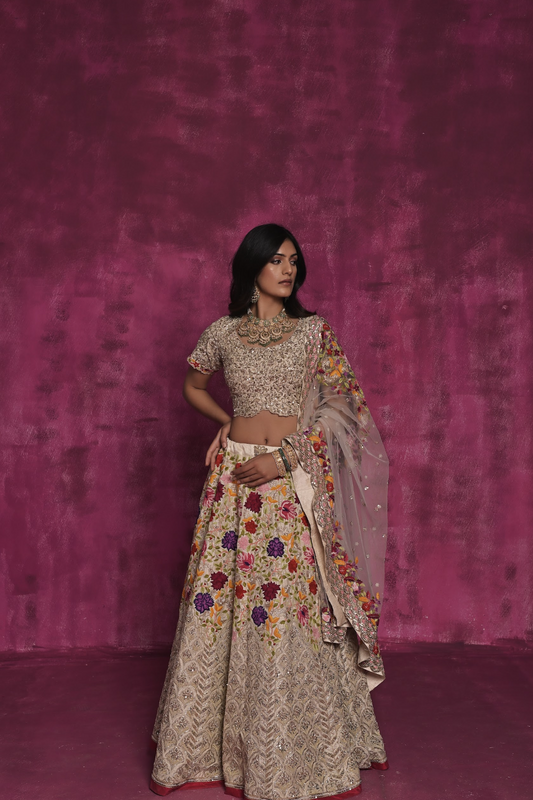 SIYA LEHENGA