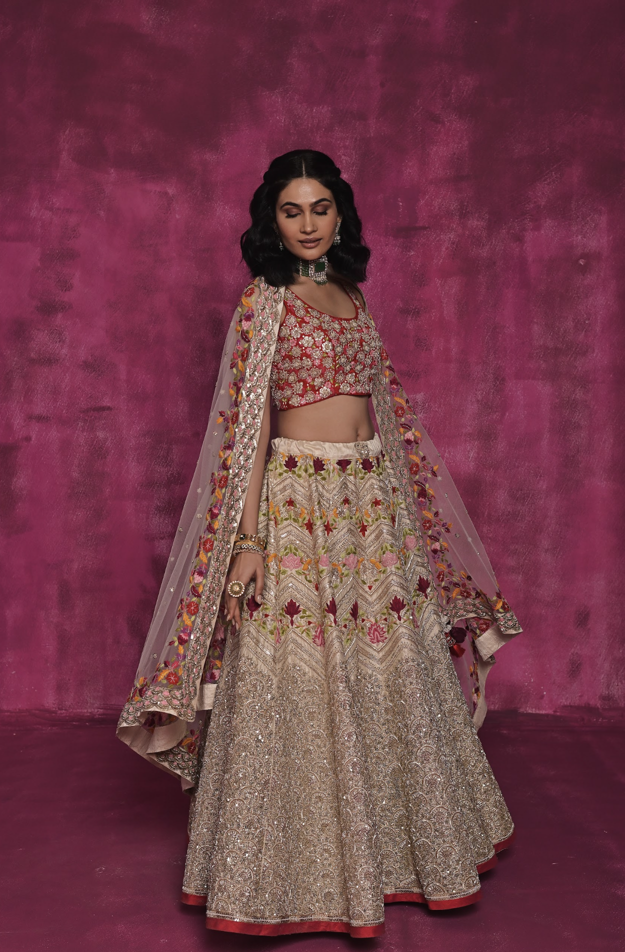 SIYA LEHENGA